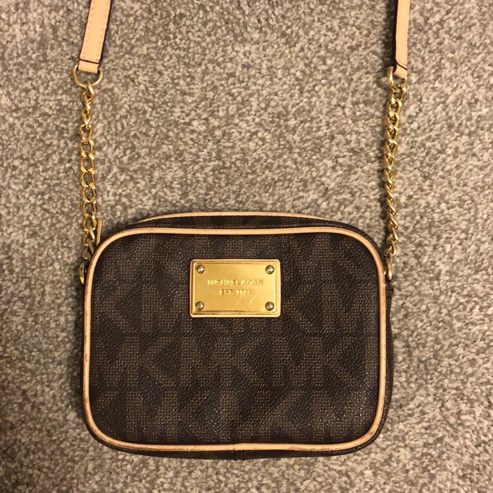 MICHAEL KORS SIDE SMALL CROSSBODY BAG